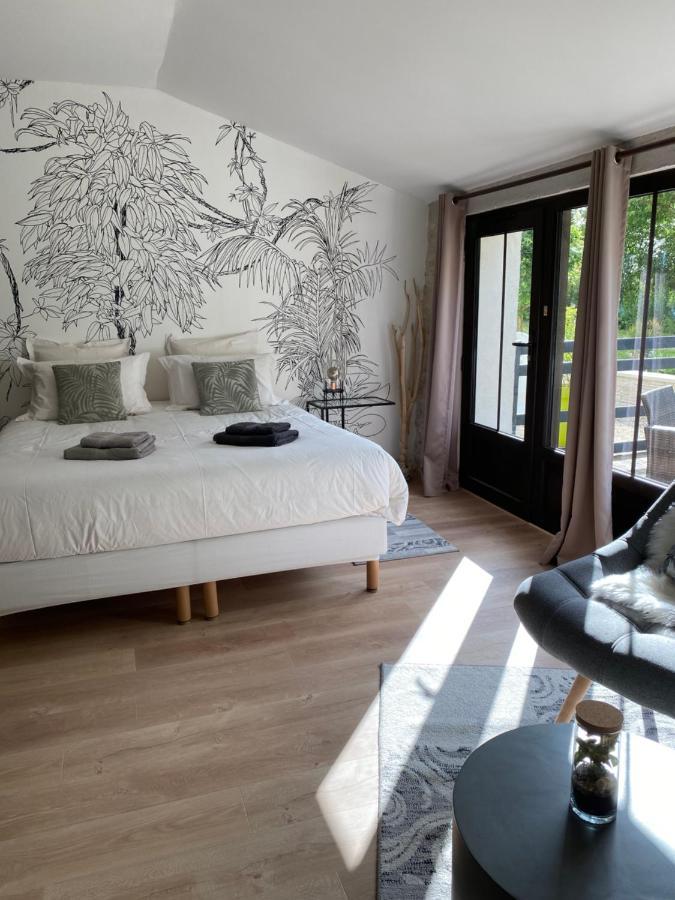 La Chaumeauniere Bed & Breakfast Aigrefeuille-d'Aunis Bagian luar foto